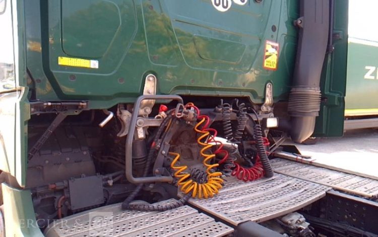 MERCEDES ACTROS 1845  – 4X2 – PTAC 19T  FH-536-EP