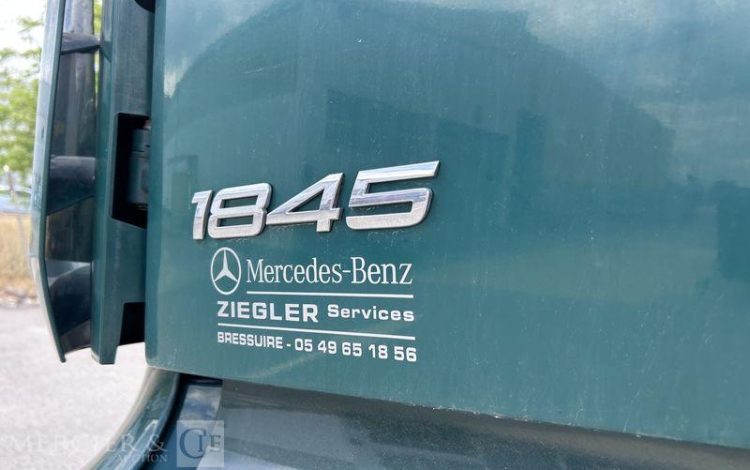 MERCEDES ACTROS 1845 VERT FJ-833-RY