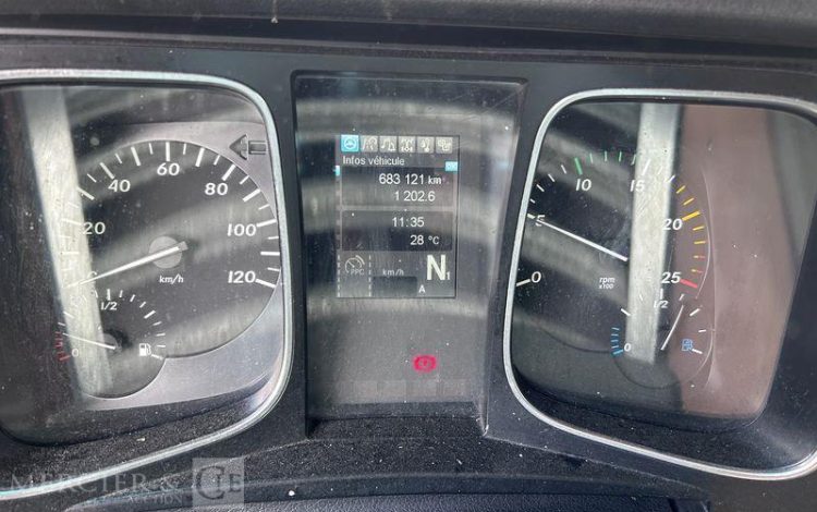 MERCEDES ACTROS 1845 VERT FJ-833-RY