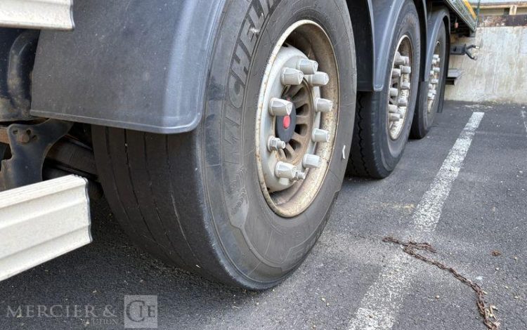 LECITRAILER SREM FOURGON 3 ESSIEUX 38T HAYON VERT FL-428-GL