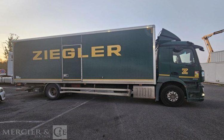 MERCEDES ACTROS  FM-635-GB