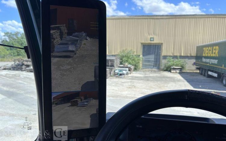 MERCEDES ACTROS 1845 VERT FM-962-WM