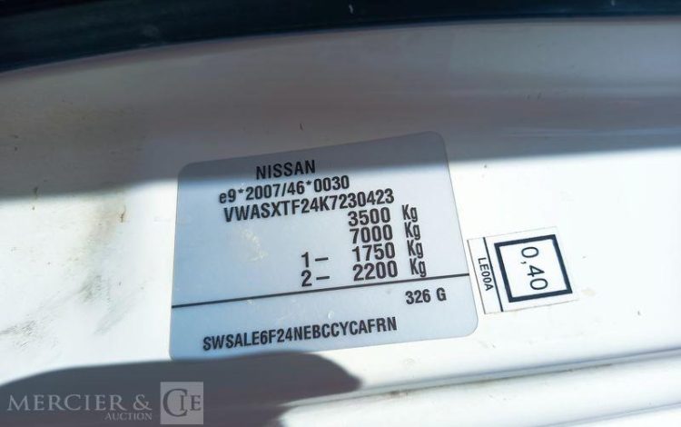 NISSAN NT400 AVEC BENNE JPM – DIESEL – 66083 KMS – ANNEE 2020 BLANC FN-708-QT