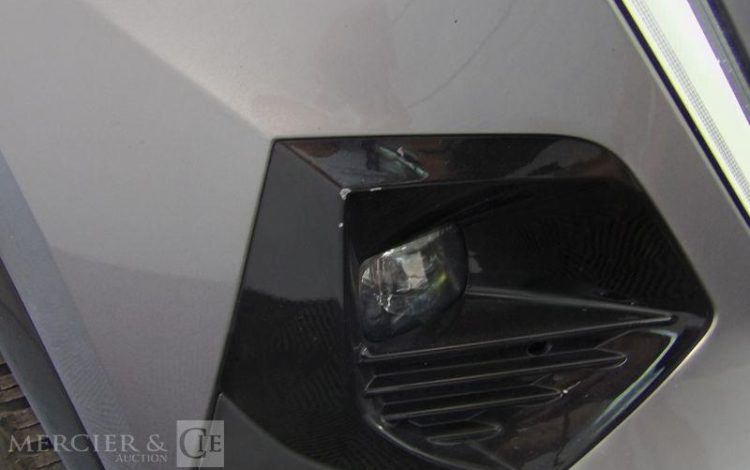 PEUGEOT 2008 II 1,5 BLUEHDI 130CH S&S EAT8 GRIS FP-687-NR