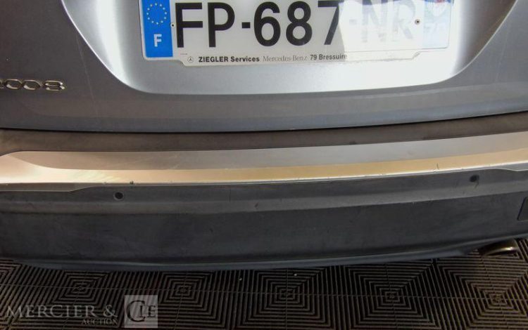 PEUGEOT 2008 II 1,5 BLUEHDI 130CH S&S EAT8 GRIS FP-687-NR