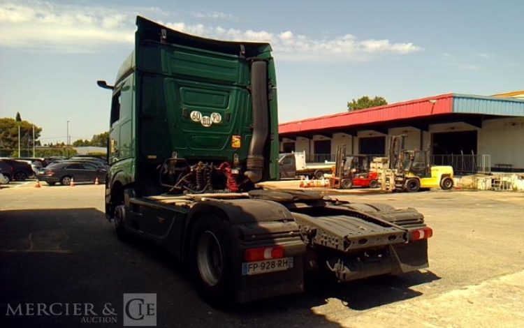 MERCEDES ACTROS 1845 4X2 – PTAC 19T –  FP-928-RH