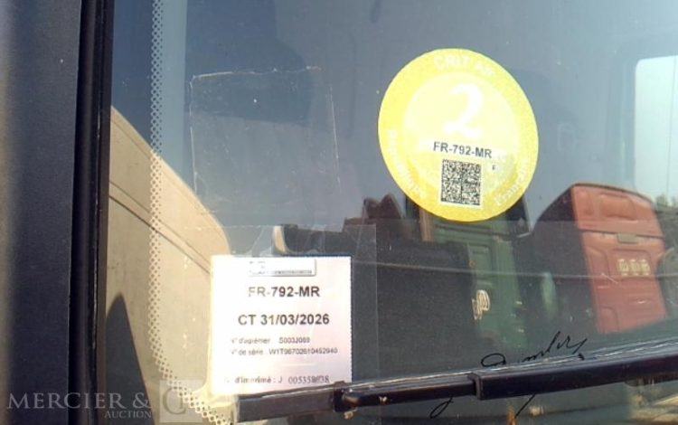 MERCEDES ATEGO 1324 – PORTEUR – HAYON  – 4X2 – PTAC 13T5  FR-792-MR