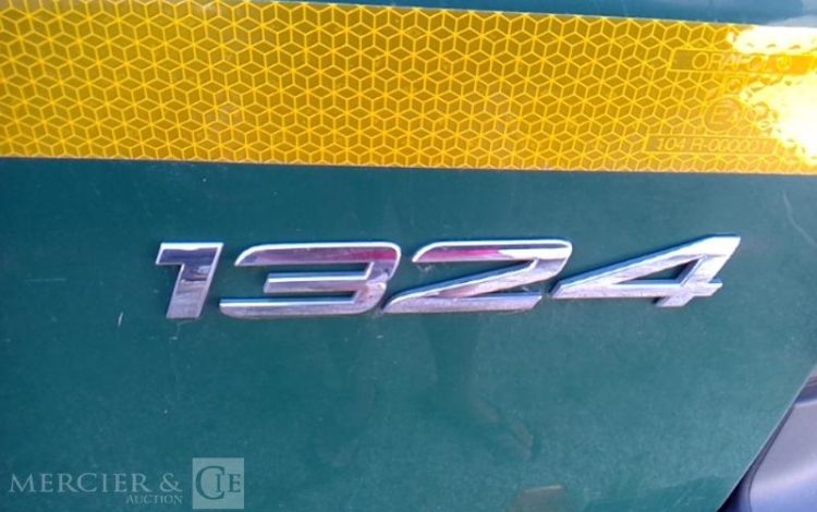 MERCEDES ATEGO 1324 – PORTEUR – HAYON  – 4X2 – PTAC 13T5  FR-792-MR
