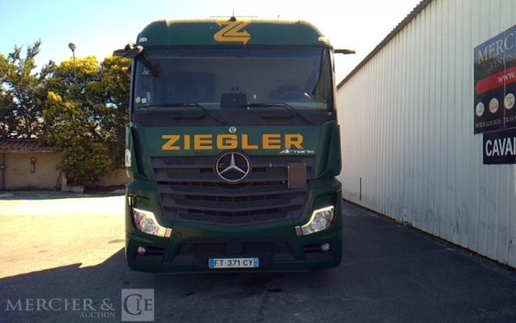 MERCEDES ACTROS 1845 – 4X2 – PTAC 19T  FT-371-CY