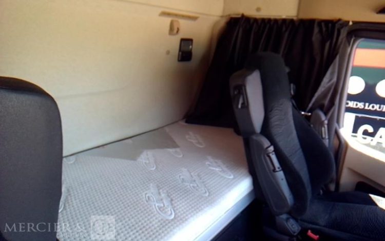 MERCEDES ACTROS 1845 – 4X2 – PTAC 19T  FT-371-CY