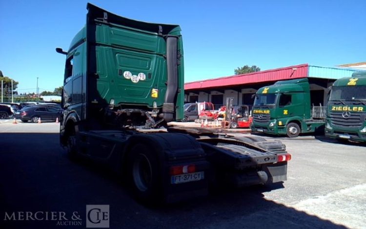 MERCEDES ACTROS 1845 – 4X2 – PTAC 19T  FT-371-CY