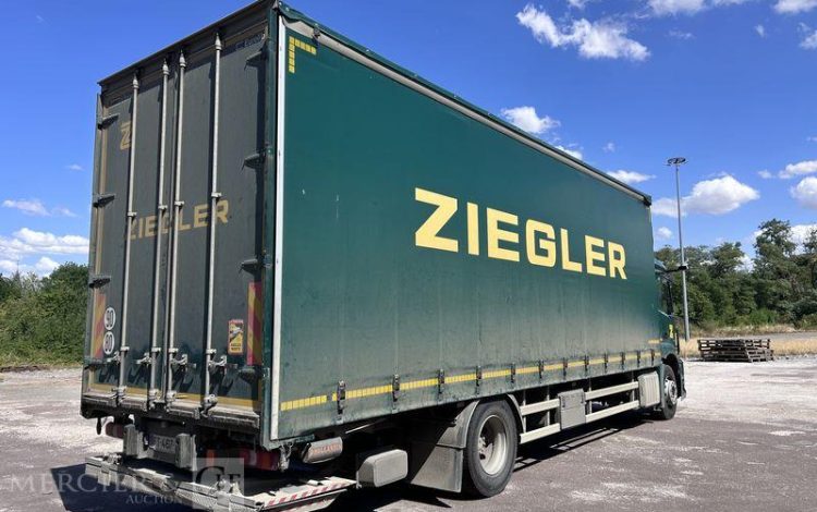 MERCEDES ATEGO 1833 VERT FT-467-XV