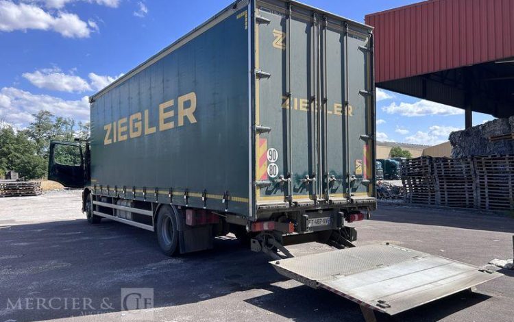 MERCEDES ATEGO 1833 VERT FT-467-XV