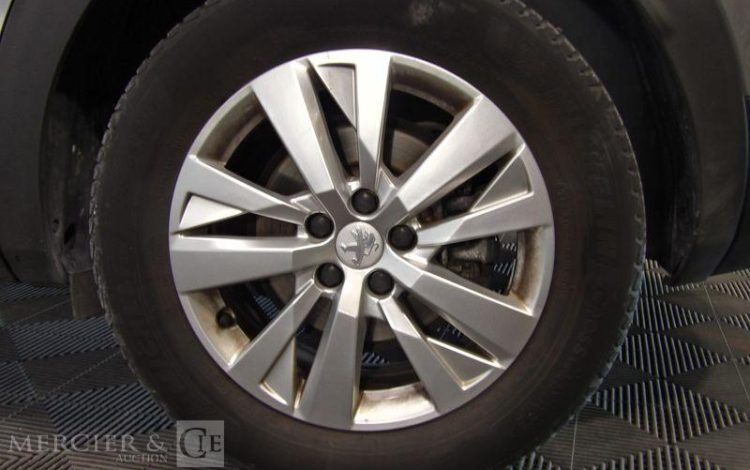 PEUGEOT 3008 GRIS FV-528-MF