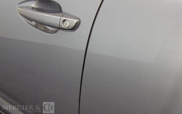 PEUGEOT 3008 GRIS FV-528-MF
