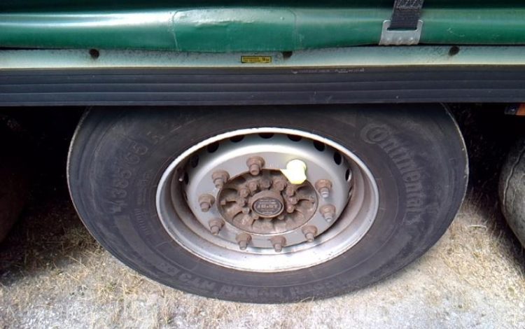 KRONE SEMI REMORQUE BACHE – 3 ESSIEUX – PTAC 38T  FV-855-PG