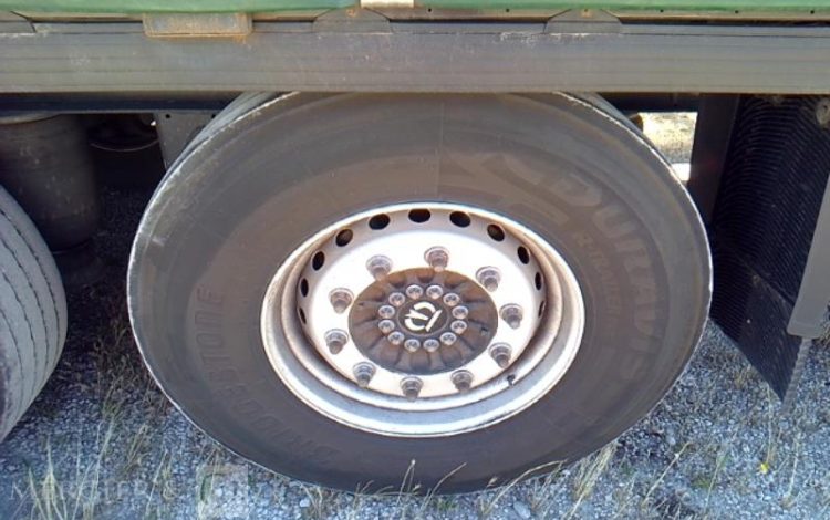 KRONE SEMI REMORQUE BACHE – 3 ESSIEUX – PTAC 38T  FW-068-LK