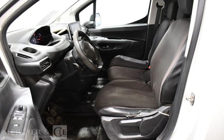 PEUGEOT PARTNER 1.5 BLUEHDI 100 1000KG L1 M GRIP BLANC FW-488-KD