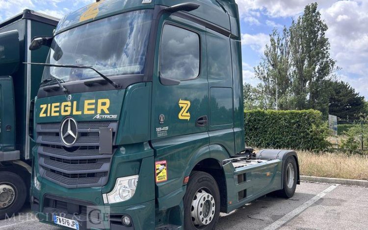MERCEDES ACTROS 1845 VERT FW-576-JP