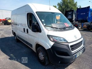 PEUGEOT BOXER III Phase 3 L2H2 2.2 BlueHDi 16V 165 cv – DIESEL – 60733 KMS – ANNEE 2021 BLANC FX-869-ZY