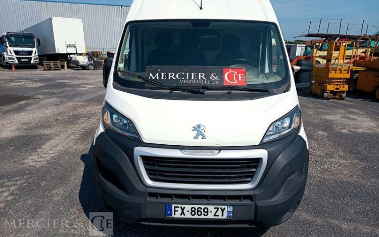 PEUGEOT BOXER III Phase 3 L2H2 2.2 BlueHDi 16V 165 cv – DIESEL – 60733 KMS – ANNEE 2021 BLANC FX-869-ZY