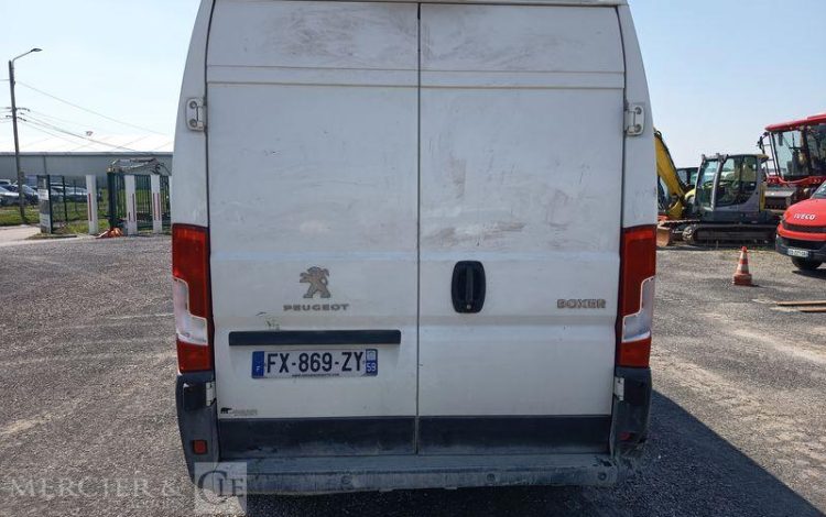 PEUGEOT BOXER III Phase 3 L2H2 2.2 BlueHDi 16V 165 cv – DIESEL – 60733 KMS – ANNEE 2021 BLANC FX-869-ZY
