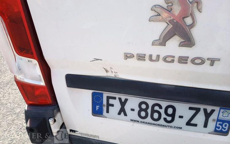 PEUGEOT BOXER III Phase 3 L2H2 2.2 BlueHDi 16V 165 cv – DIESEL – 60733 KMS – ANNEE 2021 BLANC FX-869-ZY