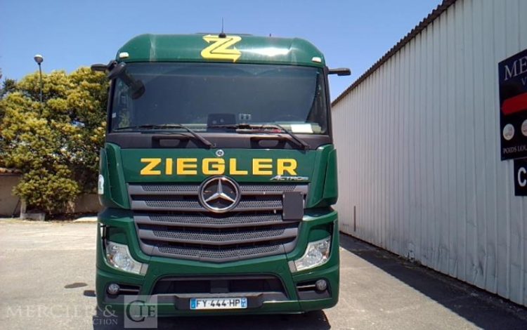 MERCEDES ACTROS 1845 – 4X2 – PTAC 19T –  FY-444-HP