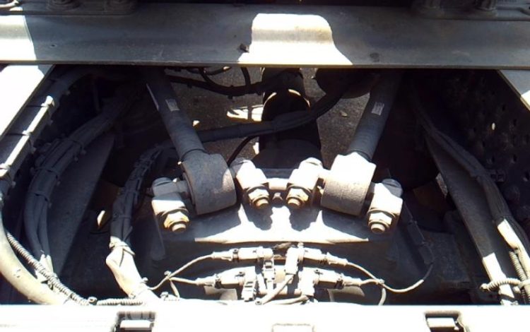 MERCEDES ACTROS 1845 – 4X2 – PTAC 19T –  FY-444-HP