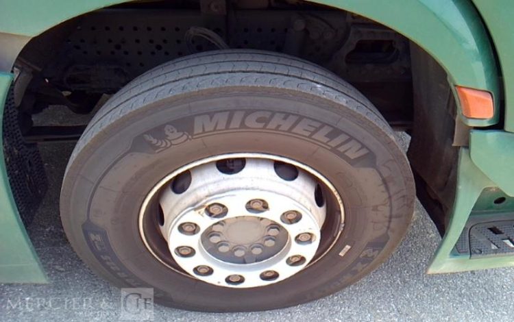 MERCEDES ACTROS 1845 – 4X2 – PTAC 19T –  FY-444-HP