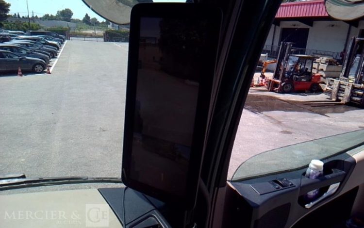 MERCEDES ACTROS 1845 – 4X2 – PTAC 19T –  FY-444-HP