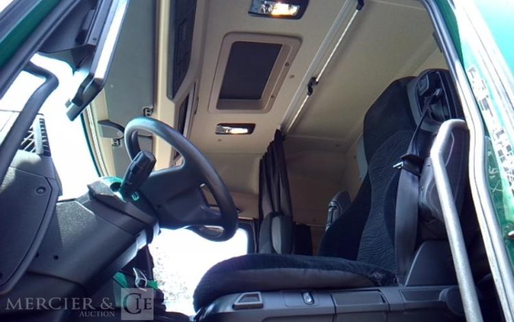 MERCEDES ACTROS 1845 – 4X2 – PTAC 19T –  FY-444-HP