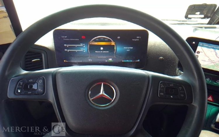 MERCEDES ACTROS 1845 – 4X2 – PTAC 19T –  FY-444-HP