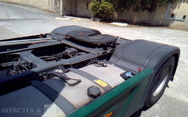 MERCEDES ACTROS 1845 – 4X2 – PTAC 19T –  FY-444-HP