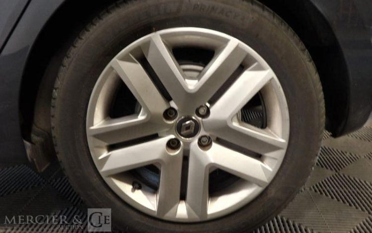 RENAULT CLIO V 1.6 E-TECH 140ch MHEV BUSINESS BVA GRIS FZ-803-HY