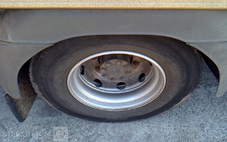 MERCEDES ATEGO 1524 PORTEUR CAISSE HAYON – 4X2 – PTAC 14T8 –  GA-036-RM