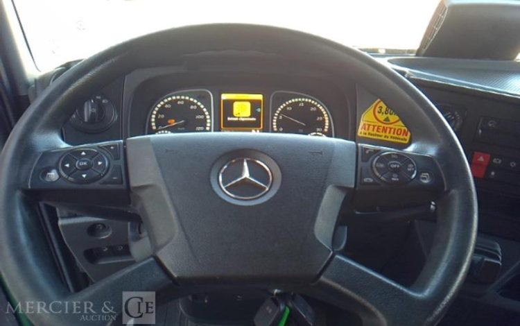 MERCEDES ATEGO 1524 PORTEUR CAISSE HAYON – 4X2 – PTAC 14T8 –  GA-036-RM