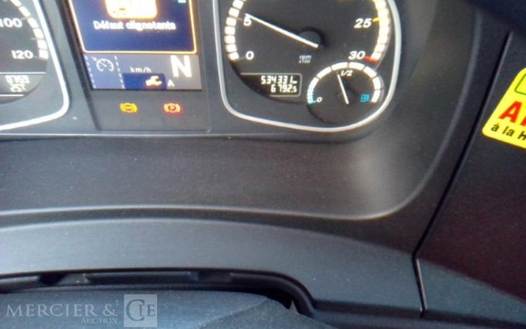 MERCEDES ATEGO 1524 PORTEUR CAISSE HAYON – 4X2 – PTAC 14T8 –  GA-036-RM