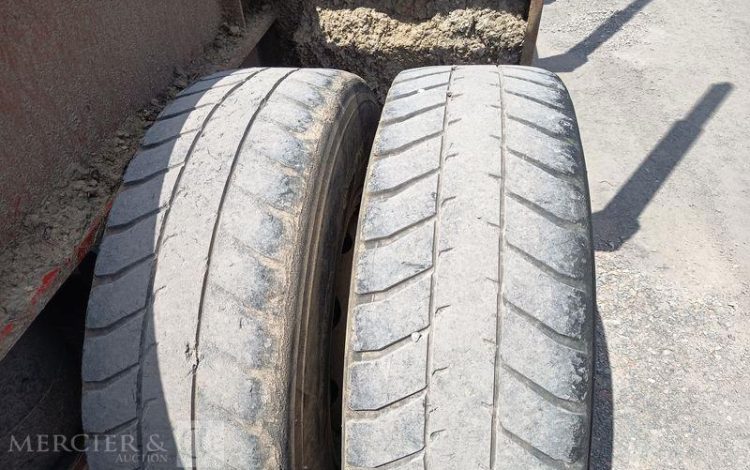 LOUAULT SEMI REMORQUE FORESTIERE SR39 – 3 ESSIEUX – PTAC : 28 TONNES – ANNEE 2021  GA-327-FJ