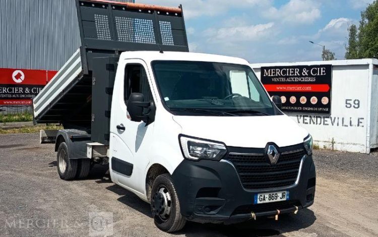 RENAULT MASTER 2,3 DCI 16V 163CV BENNE AVEC COFFRE ACIER DIESEL – ANNEE 2021 BLANC GA-869-JR