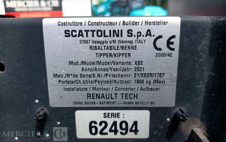 RENAULT MASTER 2,3 DCI 16V 163CV BENNE AVEC COFFRE ACIER DIESEL – ANNEE 2021 BLANC GA-869-JR