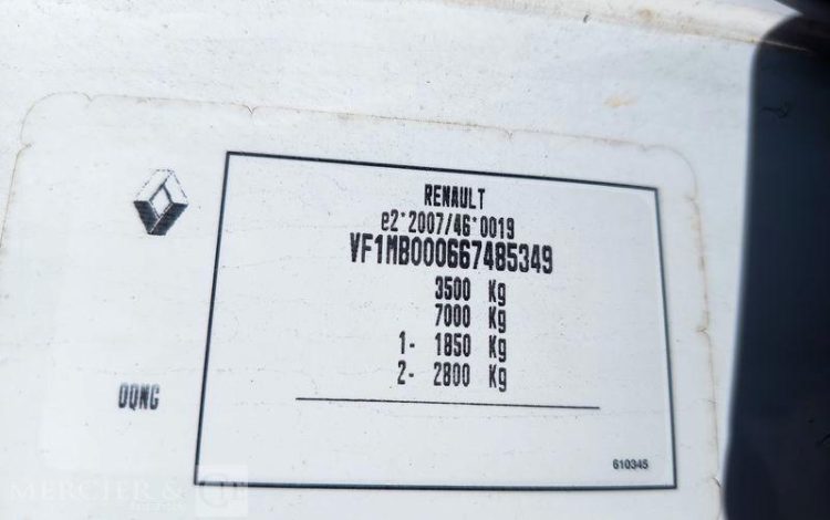 RENAULT MASTER 2,3 DCI 16V 163CV BENNE AVEC COFFRE ACIER DIESEL – ANNEE 2021 BLANC GA-869-JR