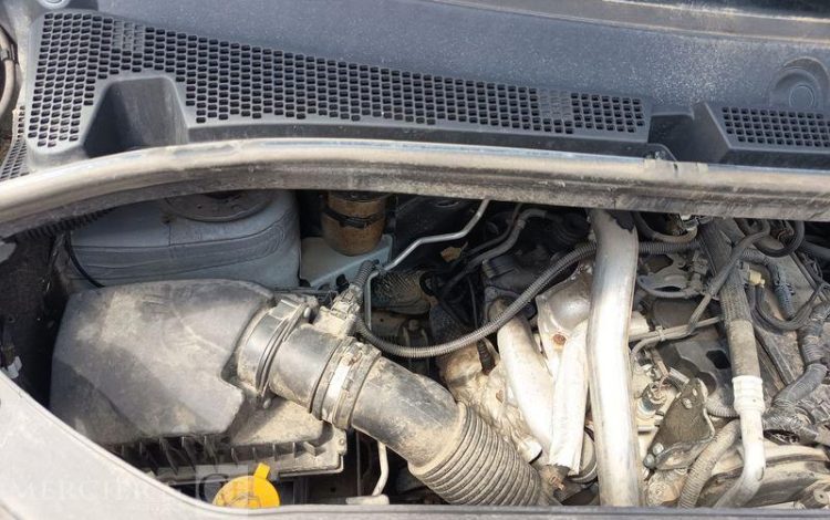RENAULT MASTER 2,3 DCI 16V 163CV BENNE AVEC COFFRE ACIER DIESEL – ANNEE 2021 BLANC GA-869-JR