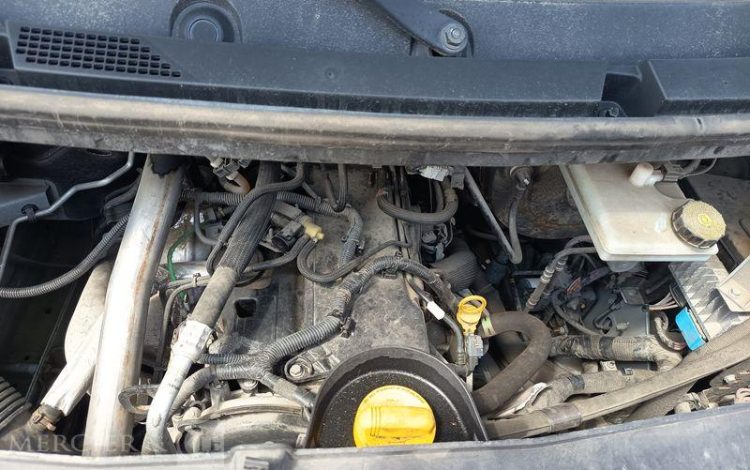 RENAULT MASTER 2,3 DCI 16V 163CV BENNE AVEC COFFRE ACIER DIESEL – ANNEE 2021 BLANC GA-869-JR