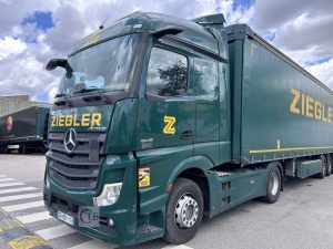 MERCEDES ACTROS 1845 VERT GD-601-YT
