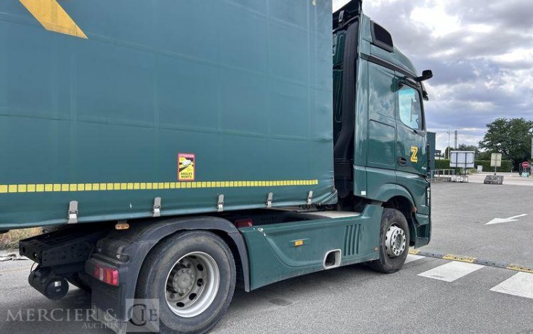 MERCEDES ACTROS 1845 VERT GD-601-YT