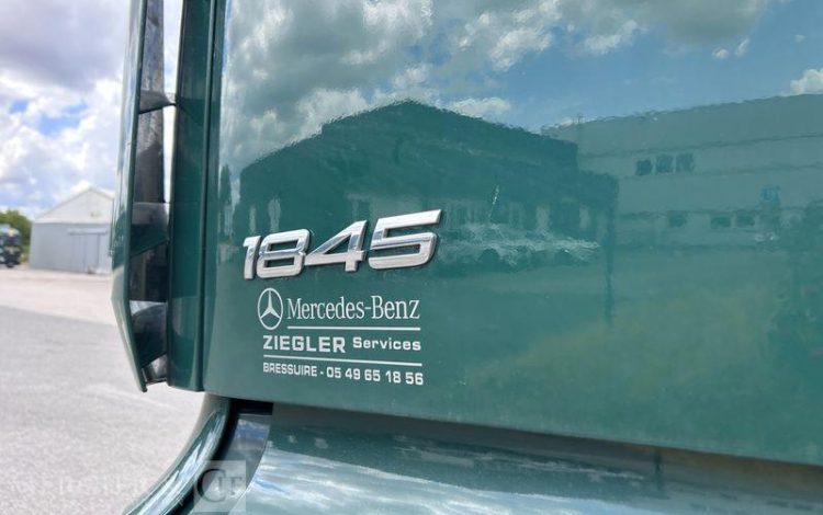 MERCEDES ACTROS 1845 VERT GD-601-YT