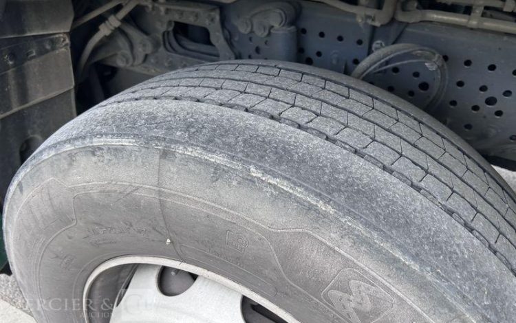 MERCEDES ACTROS 1845 VERT GD-601-YT