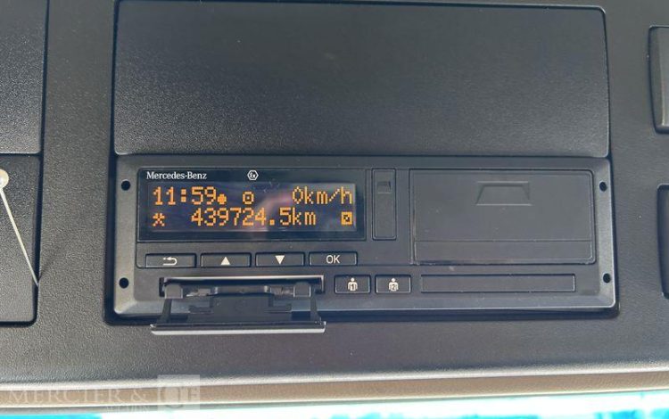 MERCEDES ACTROS 1845 VERT GD-601-YT