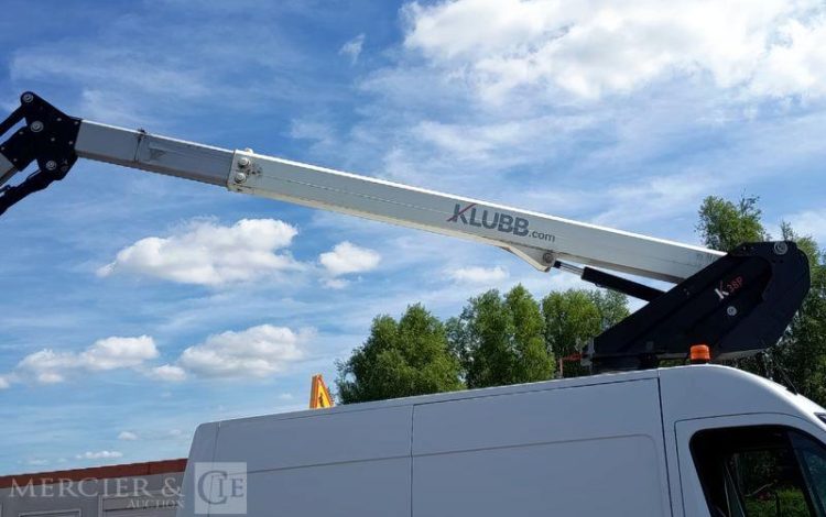 RENAULT MASTER 2.3 DCI 150 CH AVEC NACELLE KLUBB K38P – 12 M – DIESEL – ANNEE 2022 BLANC GE-711-RD